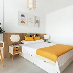 Moon Plaza Deluxe Apartament *