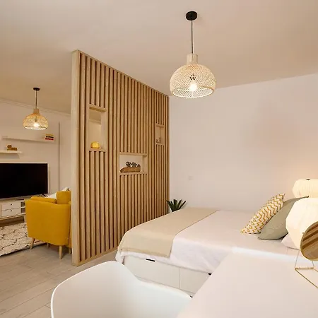 Moon Plaza Deluxe * Bucharest