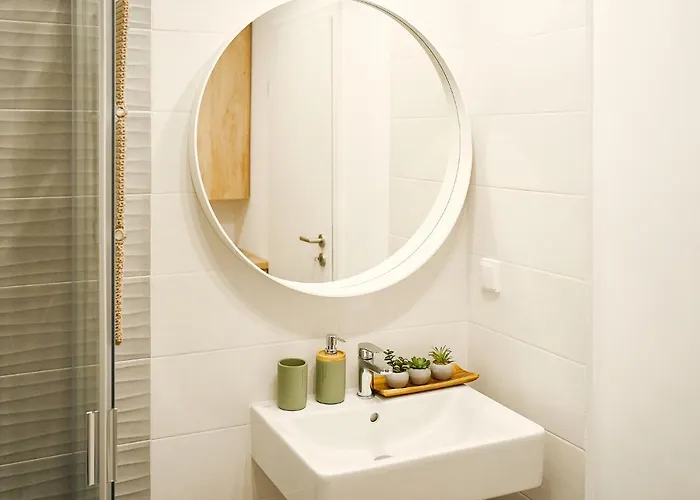 Moon Plaza Deluxe Bukurešť